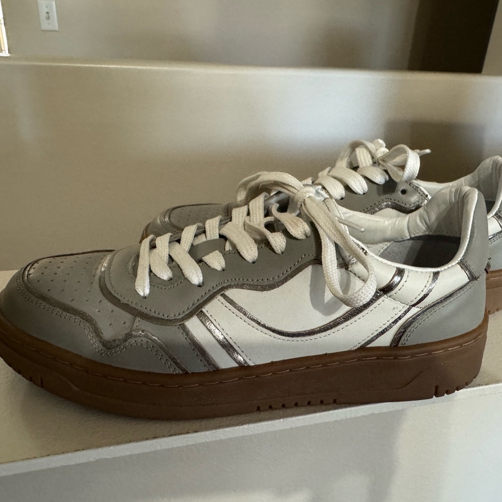 FREE PEOPLE - Gray and White Sneakers with Brown Soles
